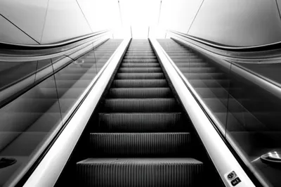 Illustration up - Image 1