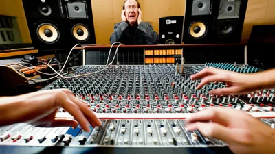 Hình ảnh minh họa overproduced - Ảnh 1