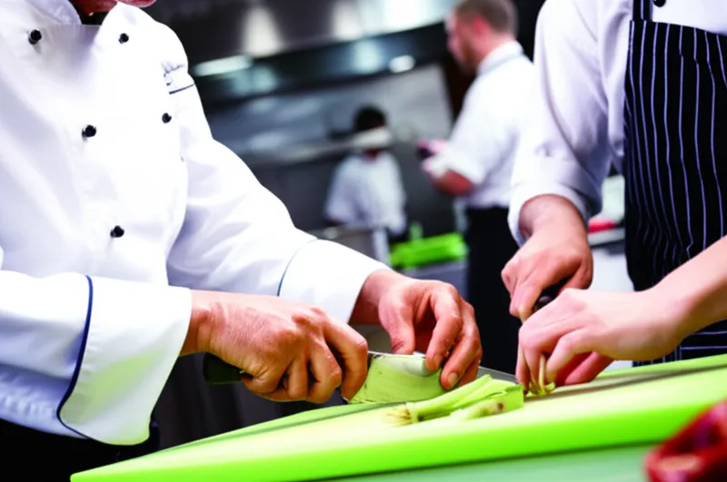 توضيح مرئي لـ sous: مساعد رئيس الطهاة - صورة 1