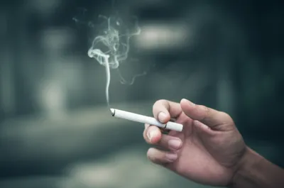 Illustration smokes - Image 1